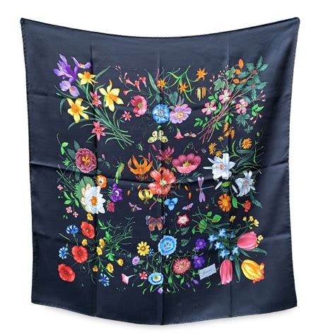 gucci foulard flora nero|gucci flora pattern.